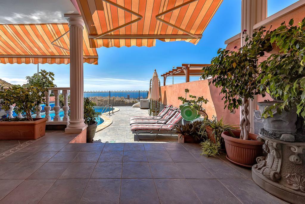 Villa In Los Cristianos Los Cristianos  Bagian luar foto
